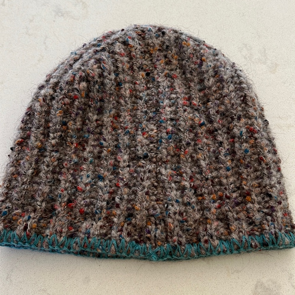 Authentic FREE PEOPLE beanie💫💕